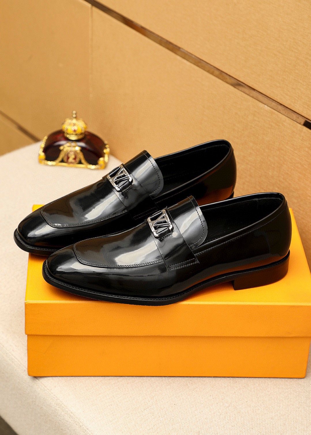 Louis Vuitton Men's Glossy Black Leather Loafers